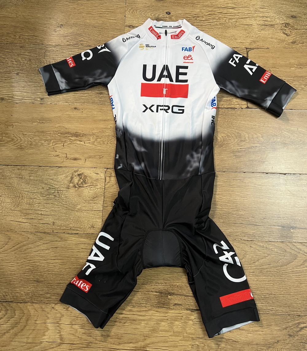 بدلة سباق الدراجات الهوائية مق - مراجعة Cycling Gear Brands وسعره
