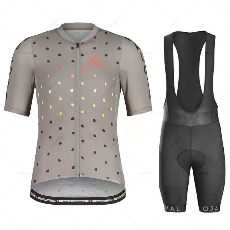 مجموعة ملابس ركوب الدراجات بأك - مراجعة Cycling Gear Brands وسعره